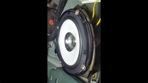 saab 9-5 stock speakers